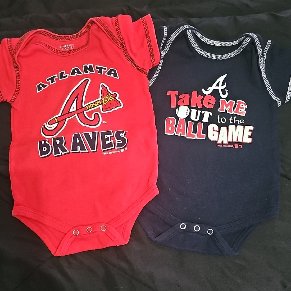 Atlanta Braves Baby Bodysuits Set